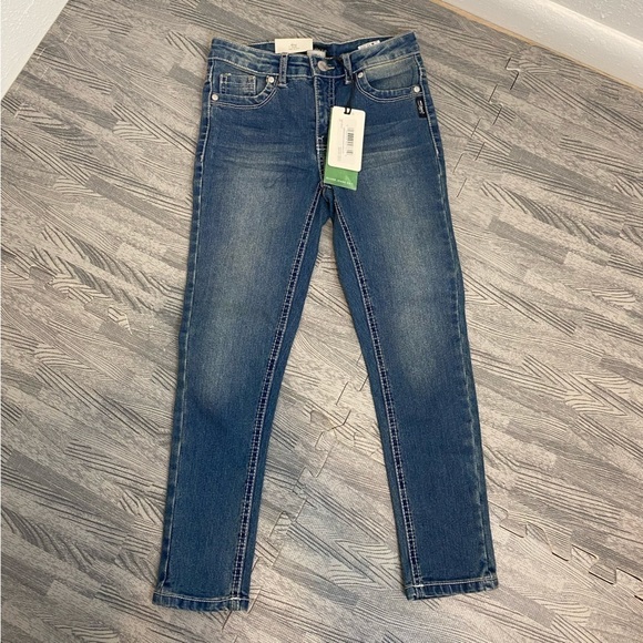 Silver Jeans Co. “Amy” Mid Rise Skinny Jeans - Picture 2 of 11